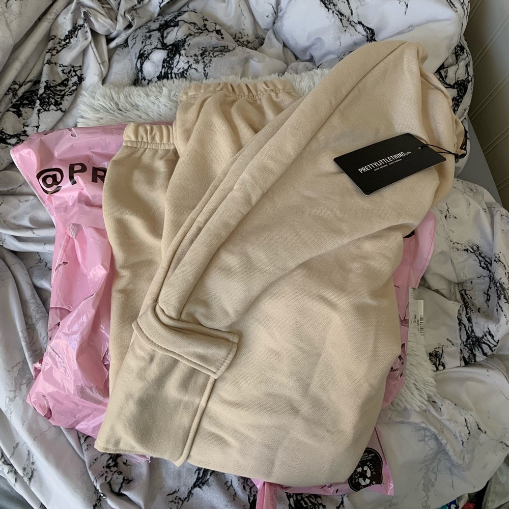 PrettyLittleThing cargo jogger